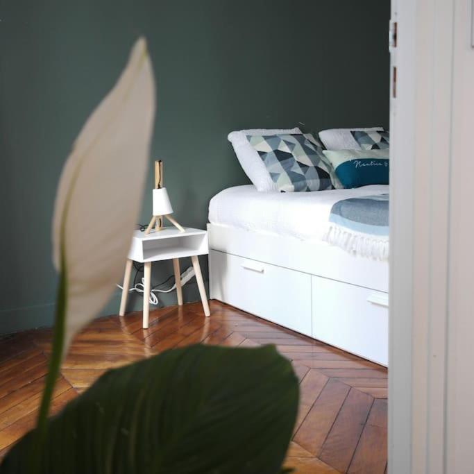 Appartement Haussmanannien Cosy - Republique パリ エクステリア 写真